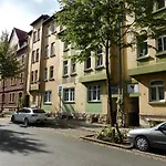 Humboldt 3 Schlafzimmer,wifi, Netflix Parken, Terrasse, Klimatisiert, Nähe Zentrum Jena