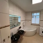 Humboldt 3 Schlafzimmer,wifi, Netflix Parken, Terrasse, Klimatisiert, Nähe Zentrum