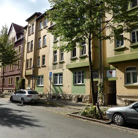 Humboldt 3 Schlafzimmer,wifi, Netflix Parken, Terrasse, Klimatisiert, Naehe Zentrum Γιένα
