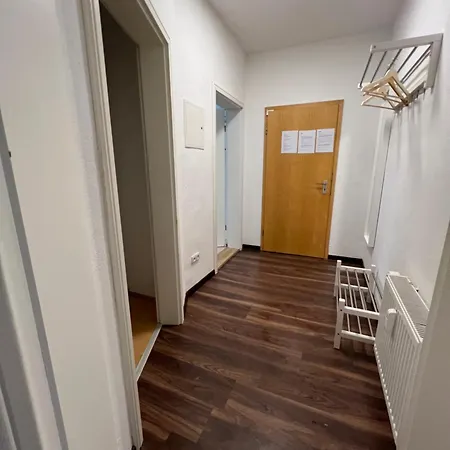 Humboldt 3 Schlafzimmer,wifi, Netflix Parken, Terrasse, Klimatisiert, Naehe Zentrum Jena