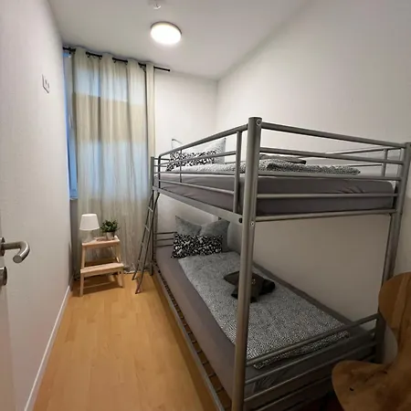 Humboldt 3 Schlafzimmer,wifi, Netflix Parken, Terrasse, Klimatisiert, Naehe Zentrum Appartement *