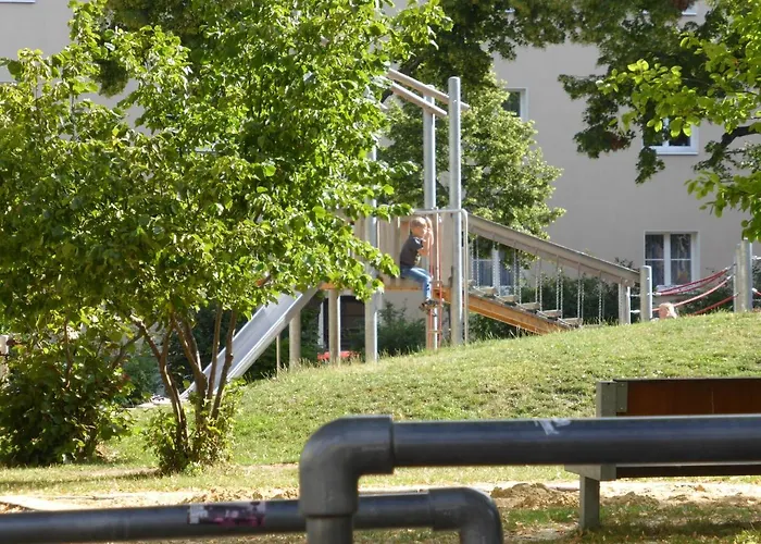 Humboldt 3 Schlafzimmer,wifi, Netflix Parken, Terrasse, Klimatisiert, Naehe Zentrum Appartement Jena