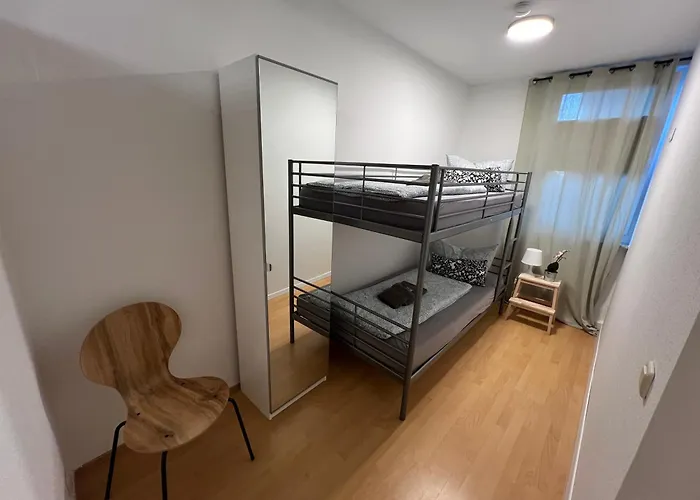 Humboldt 3 Schlafzimmer,wifi, Netflix Parken, Terrasse, Klimatisiert, Naehe Zentrum Appartement *