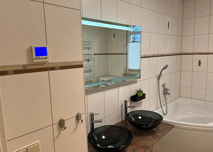 Humboldt 3 Schlafzimmer,wifi, Netflix Parken, Terrasse, Klimatisiert, Naehe Zentrum Appartement