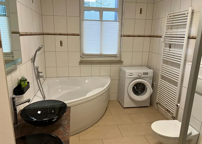 Appartement Humboldt 3 Schlafzimmer,wifi, Netflix Parken, Terrasse, Klimatisiert, Naehe Zentrum Jena