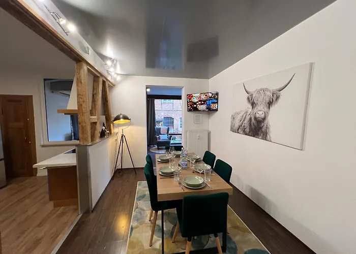 Humboldt 3 Schlafzimmer,wifi, Netflix Parken, Terrasse, Klimatisiert, Naehe Zentrum Appartement Jena